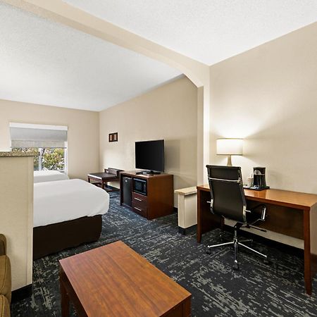 Comfort Suites Kansas City-Liberty Eksteriør bilde